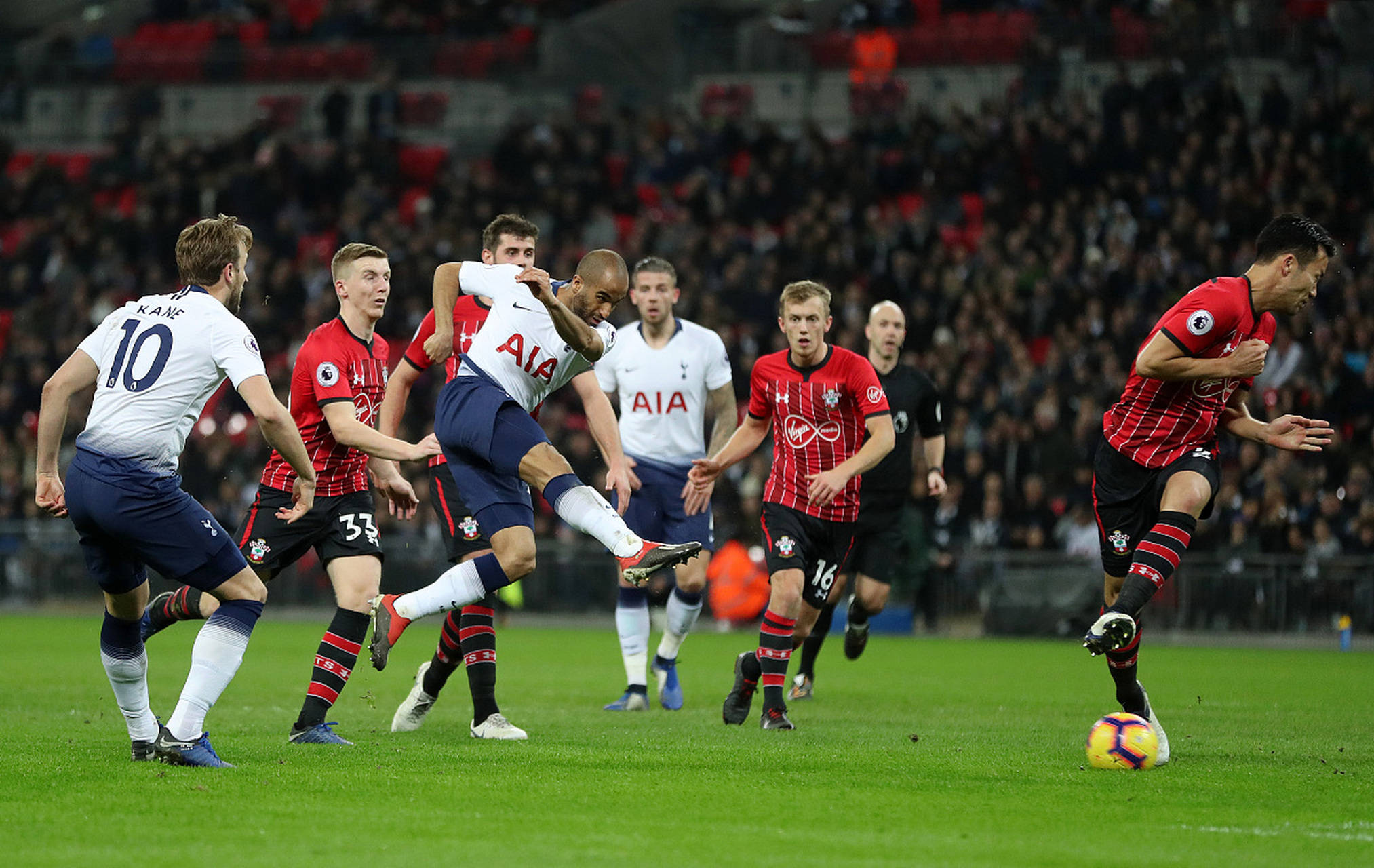 展示了她的 展示了她的